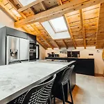 Luxurious 3-bedroom Flat With Sauna And Garage Chamonix