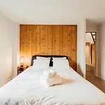 Luxurious 3-bedroom Flat With Sauna And Garage *