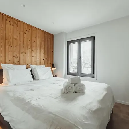 Luxurious 3-bedroom Flat With Sauna And Garage Apartment *